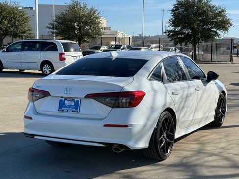 Used 2024 Honda Civic Sport image 5
