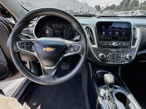 Used 2023 Chevrolet Malibu LT FWD image 10