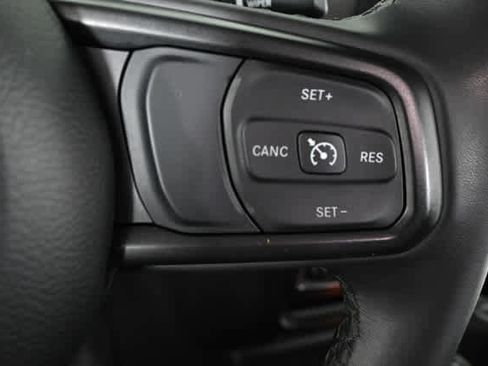 Used 2022 Jeep Gladiator Sport image 20