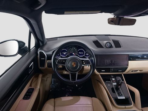 Used 2021 Porsche Cayenne image 17