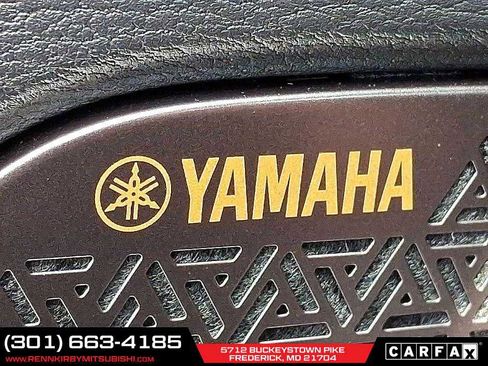 New 2025 Mitsubishi Outlander SE image 17