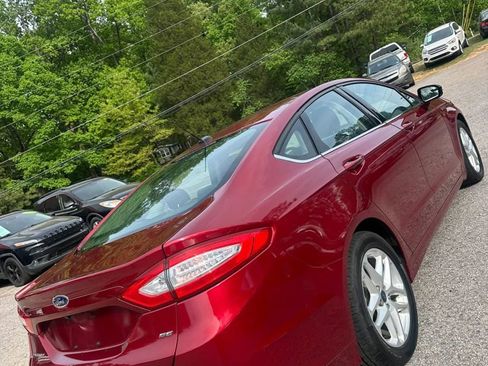 Used 2016 Ford Fusion SE FWD image 7