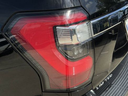Used 2021 Ford Expedition Max Limited AWD/4WD image 14