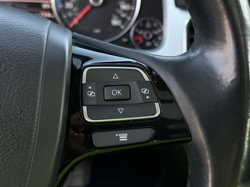 Used 2012 Volkswagen Touareg Hybrid AWD/4WD image 46