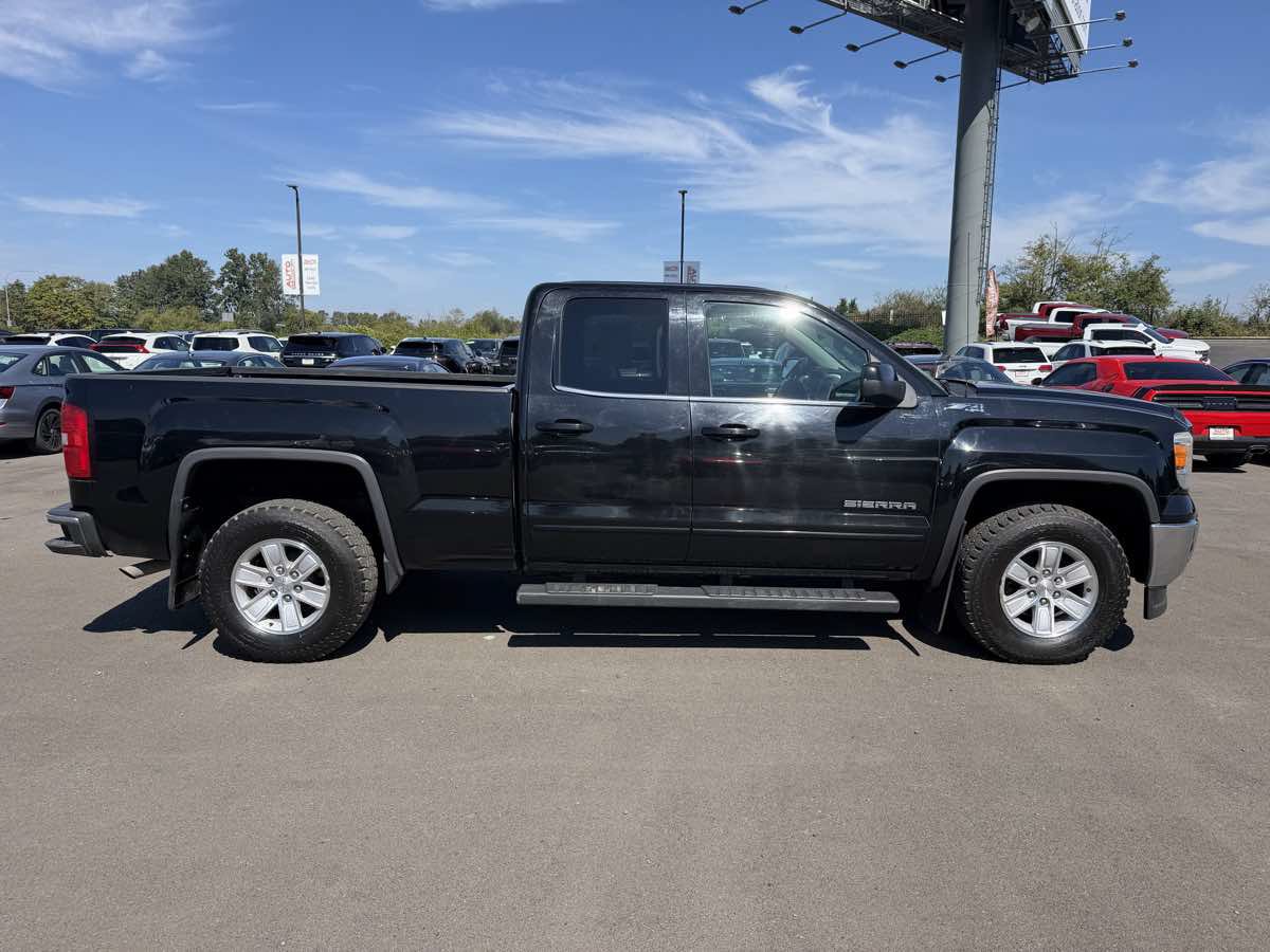 Used 2015 GMC Sierra 1500 SLE AWD/4WD image 9