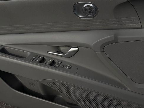 Certified 2025 Hyundai Elantra SE w/ Cargo Package image 23