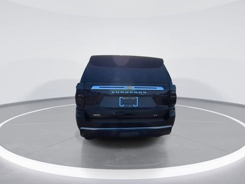 Used 2021 Chevrolet Suburban LT RWD image 7