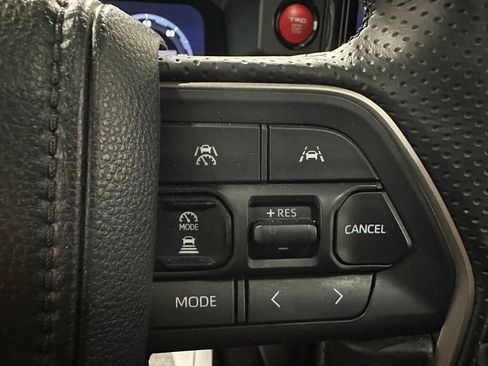 Used 2025 Toyota 4Runner TRD Off-Road Premium image 21