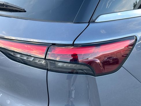 Used 2022 INFINITI QX60 Sensory w/ Cargo Package image 29