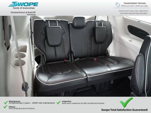 Used 2024 Chrysler Pacifica Limited FWD image 11