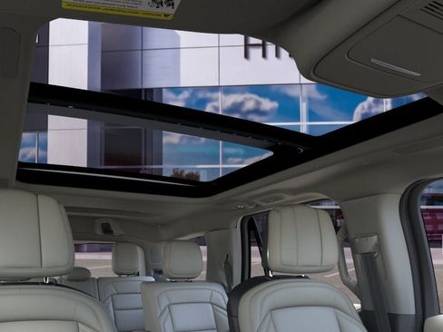 New 2026 Lincoln Navigator Reserve AWD/4WD image 22