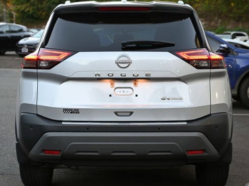 Used 2023 Nissan Rogue SV w/ SV Premium Package image 8