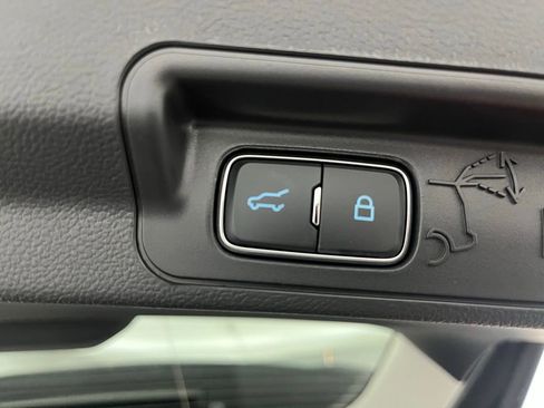 New 2026 Ford Explorer Active image 10