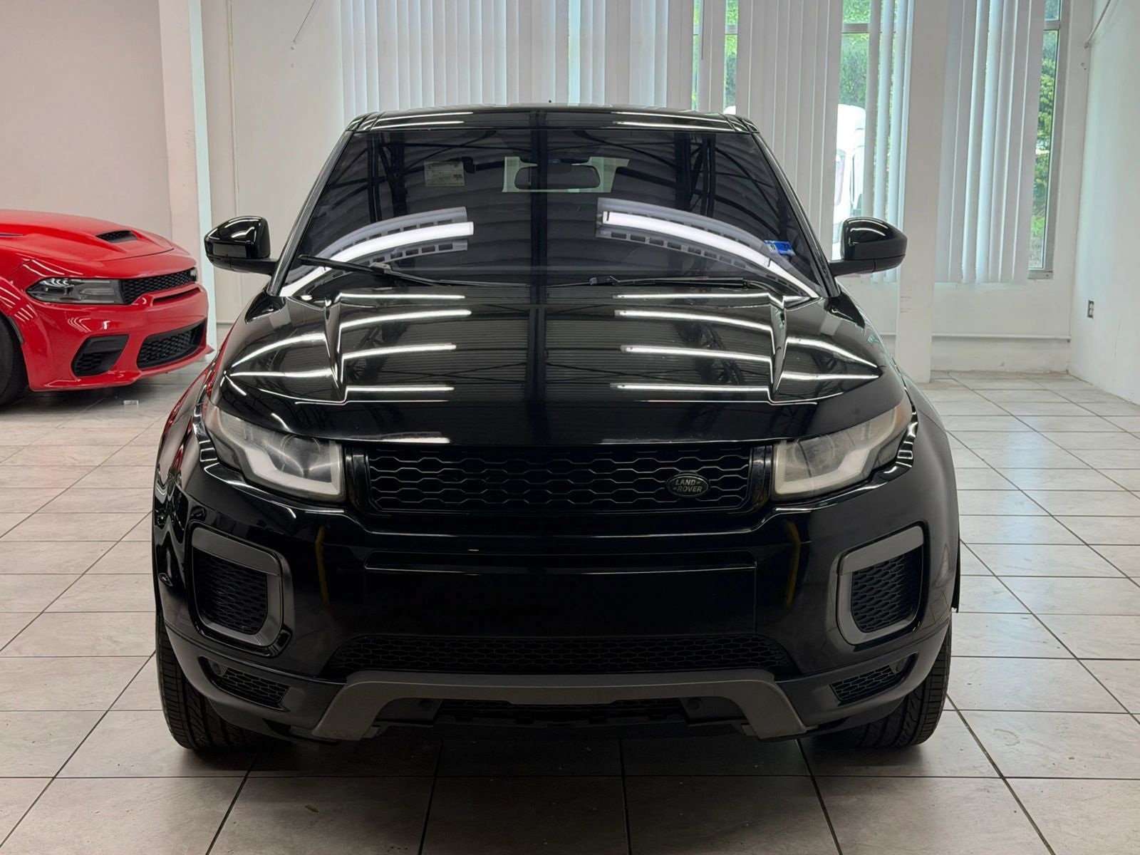 Used 2016 Land Rover Range Rover Evoque SE AWD/4WD image 2