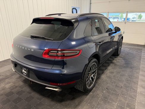 Used 2018 Porsche Macan AWD/4WD image 3