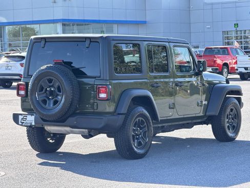 Used 2021 Jeep Wrangler Unlimited Sport image 23