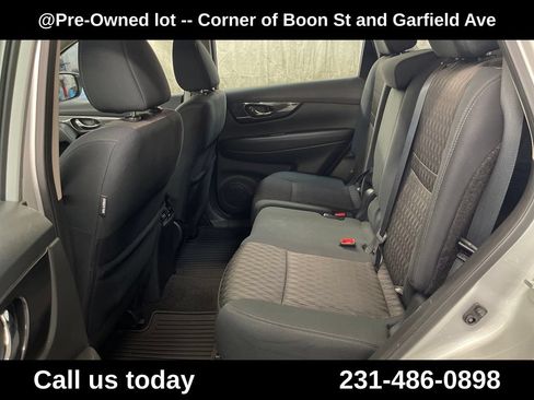 Used 2018 Nissan Rogue S AWD/4WD image 23