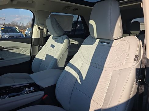 New 2026 Ford Explorer Platinum w/ LUX Leather Package image 19