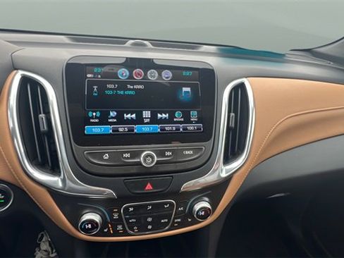 Used 2018 Chevrolet Equinox Premier image 26