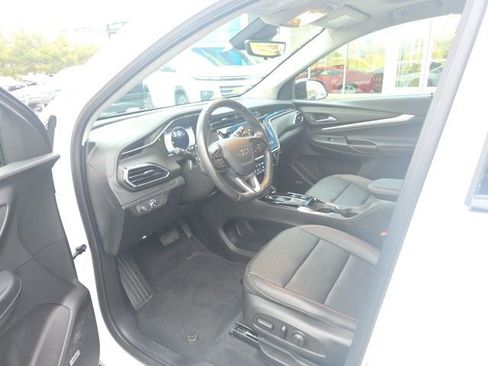 Used 2023 Chevrolet Bolt EUV Premier w/ Sun & Sound Package image 16