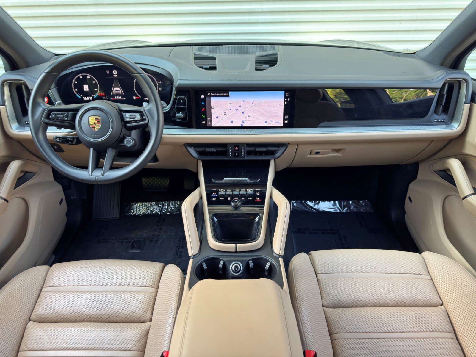 Used 2024 Porsche Cayenne AWD/4WD image 13