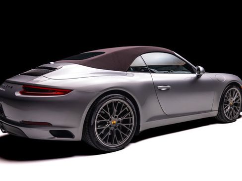 Used 2017 Porsche 911 Carrera RWD image 4