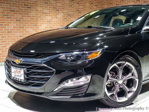 Used 2024 Chevrolet Malibu LT FWD image 3
