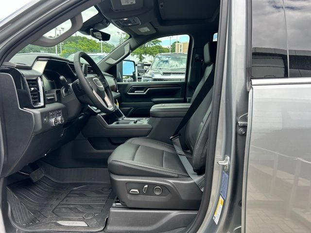 New 2026 GMC Sierra 2500 Denali w/ Denali Reserve Package AWD/4WD image 9