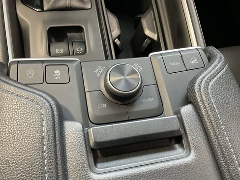 Used 2024 Toyota Grand Highlander Platinum image 17