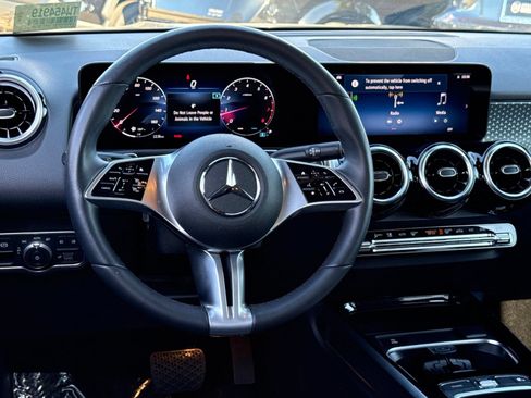 Used 2026 Mercedes-Benz GLB 250 image 39