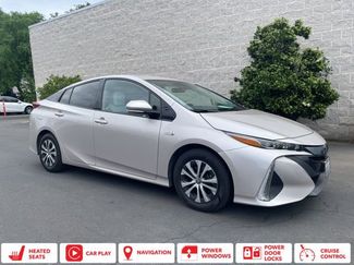 Used 2020 Toyota Prius Prime XLE video 1