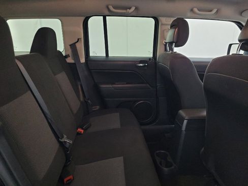 Used 2014 Jeep Patriot Sport w/ Power Value Group FWD image 19