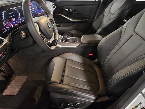 Certified 2025 BMW 330i Sedan w/ Convenience Package image 17
