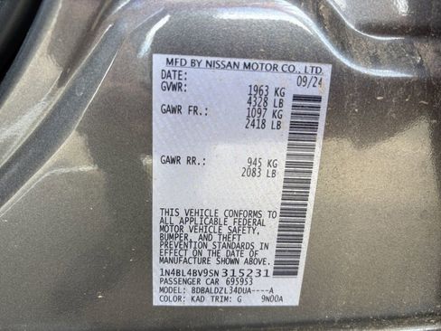 Used 2025 Nissan Altima 2.5 S image 14