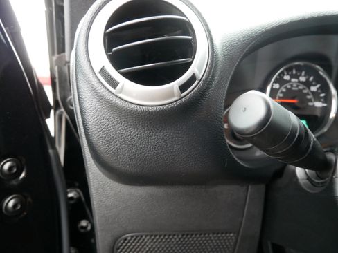 Used 2014 Jeep Wrangler Sahara w/ Dual Top Group image 26