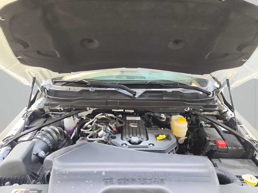 New 2026 RAM 3500 Tradesman AWD/4WD image 9