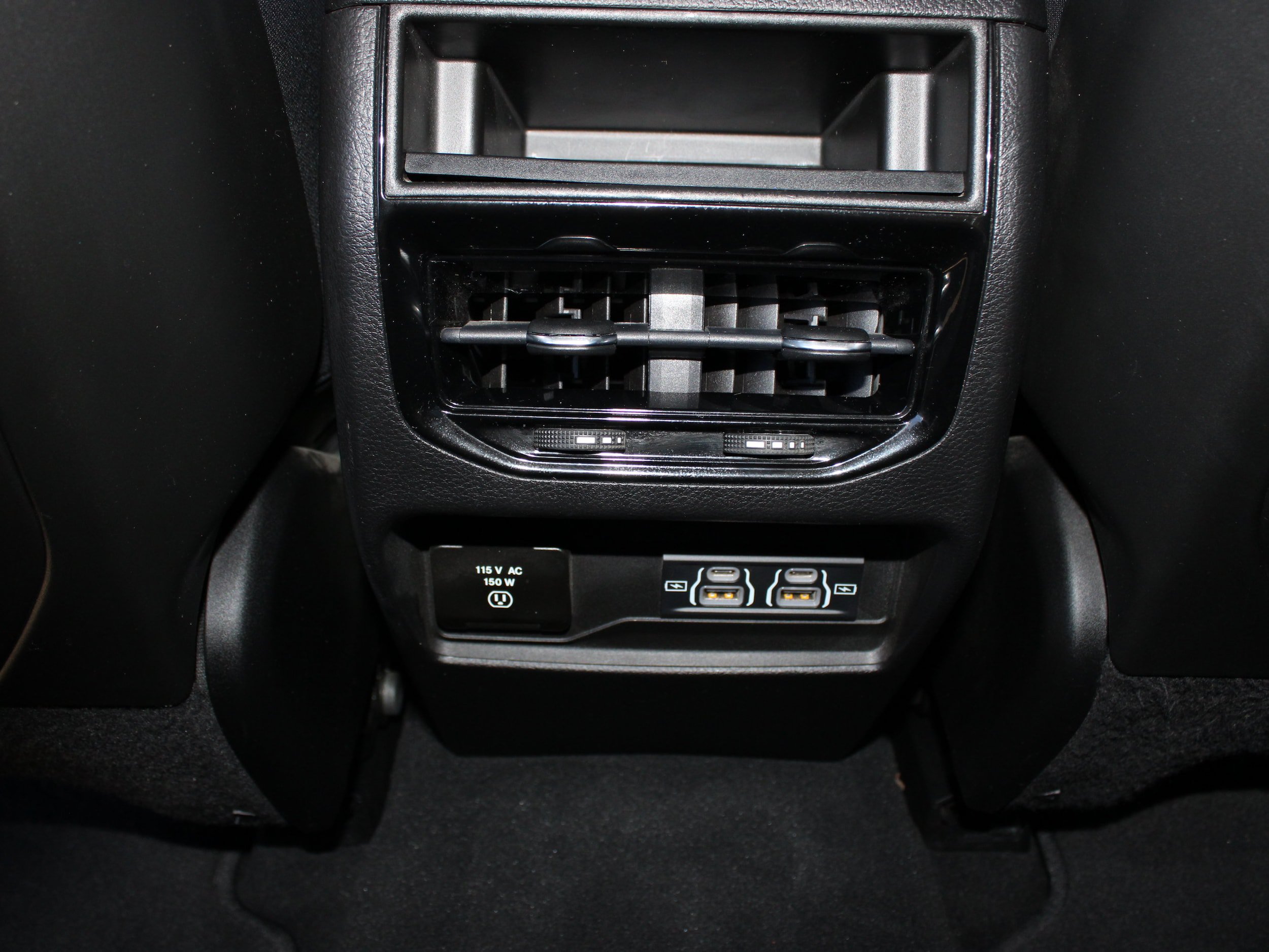 Used 2022 Jeep Grand Cherokee Altitude AWD/4WD image 39