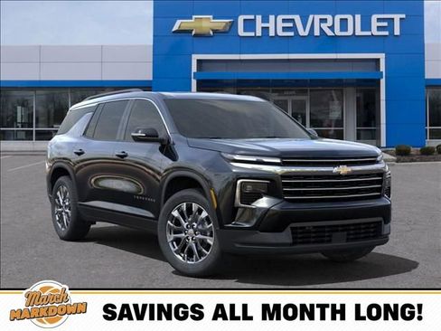 New 2025 Chevrolet Traverse LT w/ Sun and Wheel Package image 7