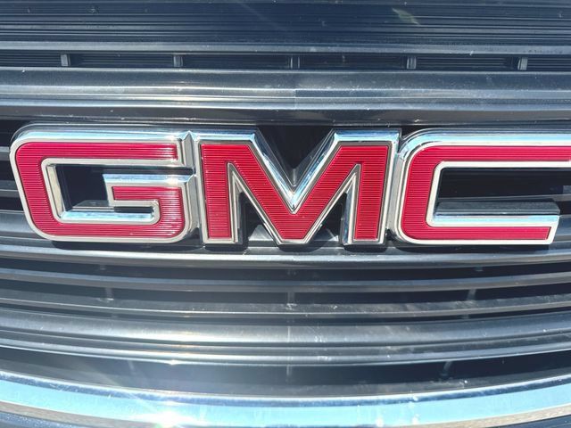 Used 2020 GMC Terrain SLE w/ Driver Convenience Package FWD image 30