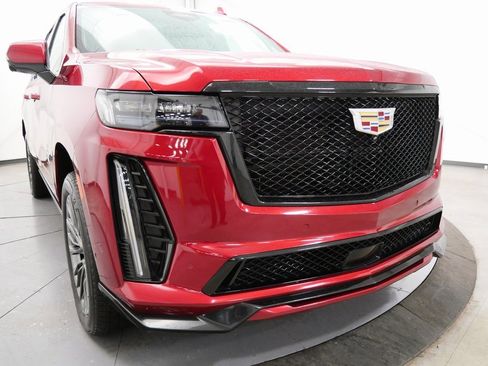 Used 2023 Cadillac Escalade ESV V image 44