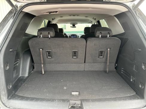 Used 2021 Chevrolet Traverse LT AWD/4WD image 28