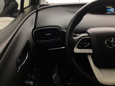 Used 2017 Toyota Prius Prime Premium w/ Carpet Mat Package image 31