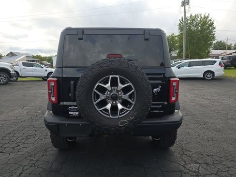 Used 2024 Ford Bronco Badlands image 6