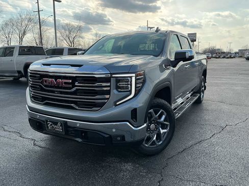 Used 2025 GMC Sierra 1500 SLT w/ SLT Premium Plus Package image 3