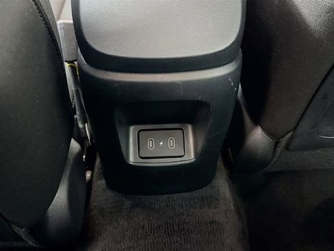 Used 2025 Hyundai Elantra SEL FWD image 26