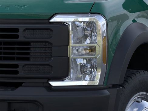 New 2025 Ford F550 4x4 Crew Cab Super Duty w/ Snow Plow Prep Package image 18