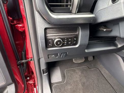 New 2026 Ford F250 Lariat image 33