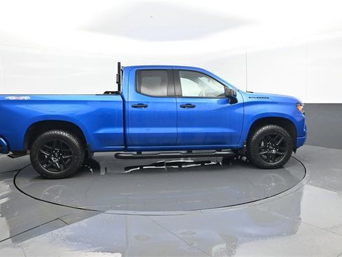 Used 2023 Chevrolet Silverado 1500 Custom w/ LPO, Dark Essentials Package image 4