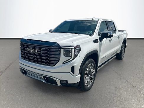 Used 2023 GMC Sierra 1500 Denali Ultimate AWD/4WD image 3