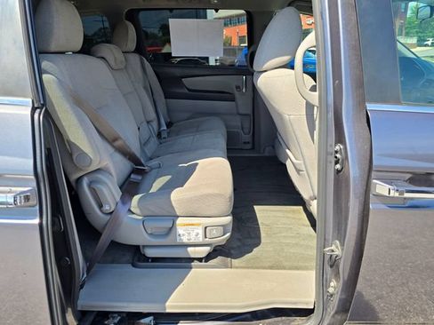 Used 2016 Honda Odyssey SE image 39